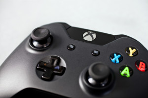 xbox-one-controller-sign-microsoft