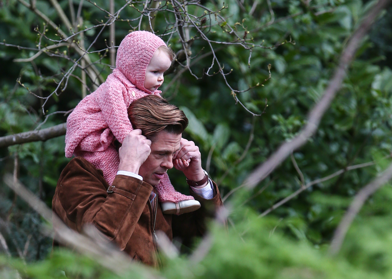 Brad Pitt and Marion Cotillard films a scene for the movie 'Five Seconds of Silence'