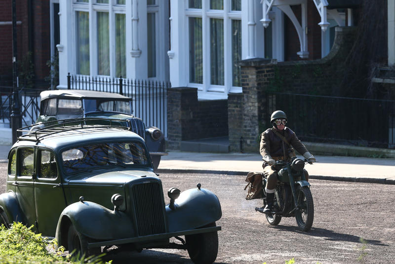 Pitt film set