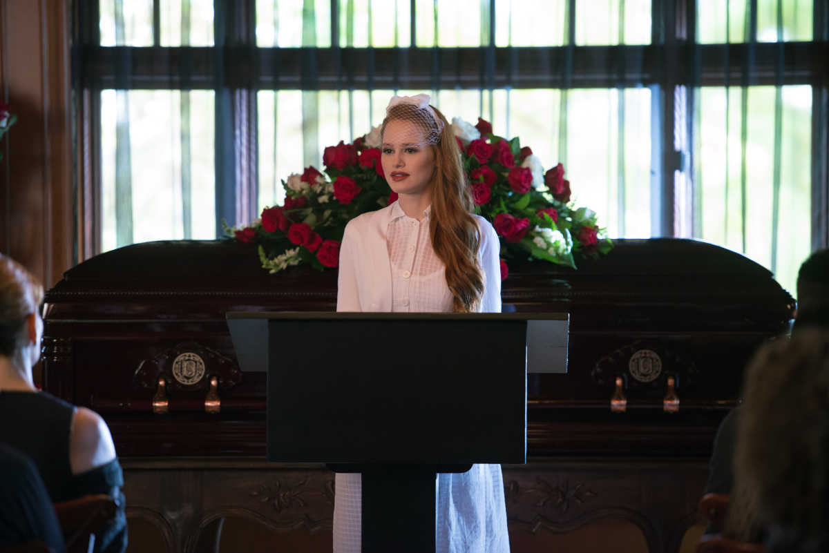 Riverdale -- "Chapter Five: Heart of Darkness" -- Image Number: RVD105b_0166.jpg -- Pictured: Madelaine Petsch as Cheryl Blossom -- Photo: Diyah Pera /The CW -- ÃÂ© 2017 The CW Network. All Rights Reserved